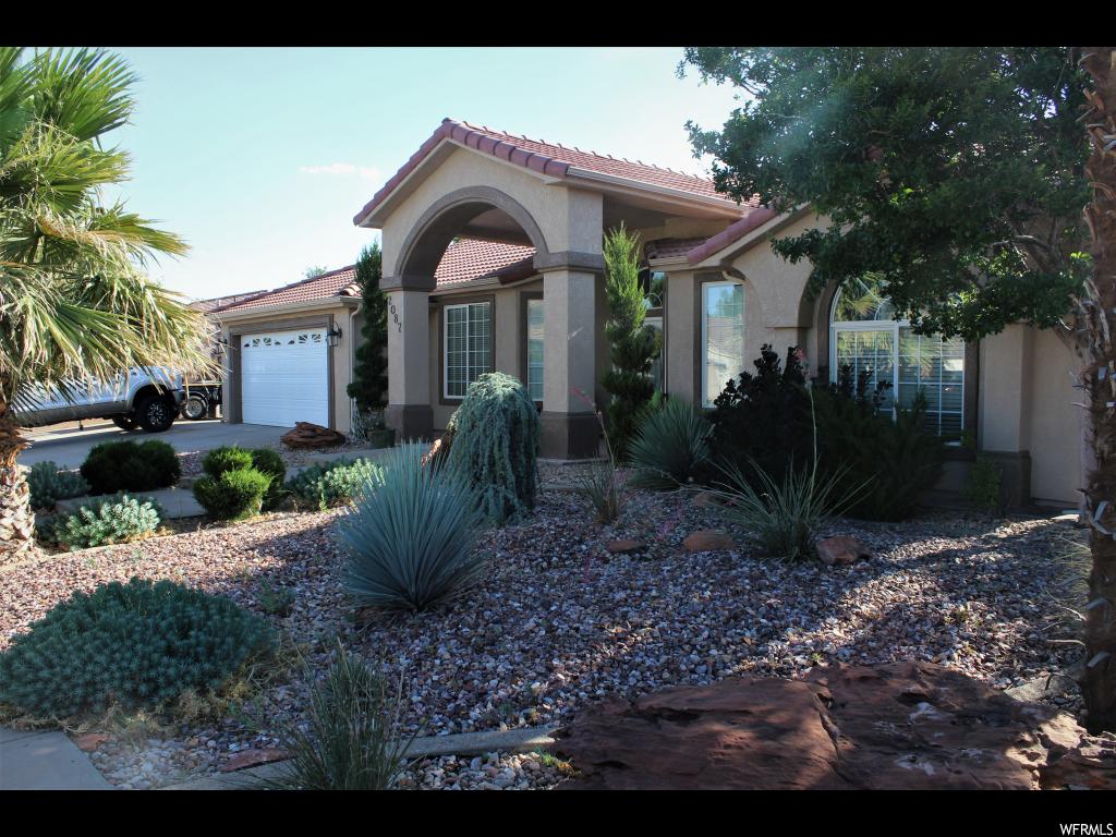 2087 N Blake E, Santa Clara, UT 84765