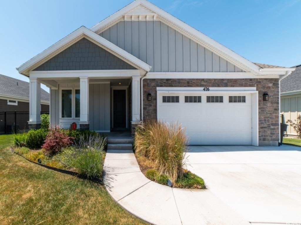 476 E Vine St S, Murray, UT 84107