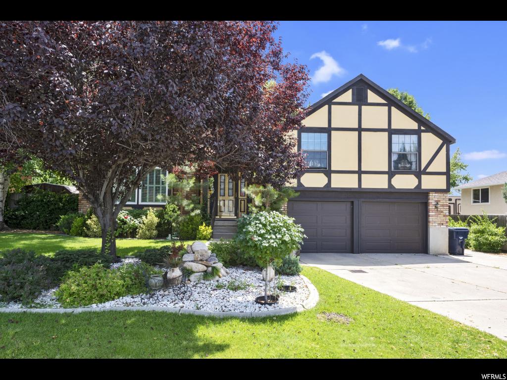 1048 E Pine Ridge Rd S, Sandy, UT 84094