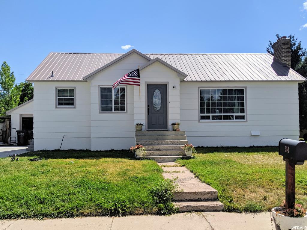 314 E 1st S, Grace, ID 83241