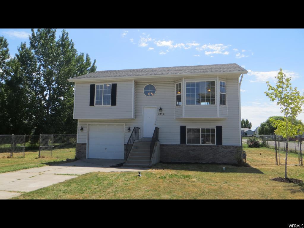 2252 N 2400 W, Clinton, UT 84015
