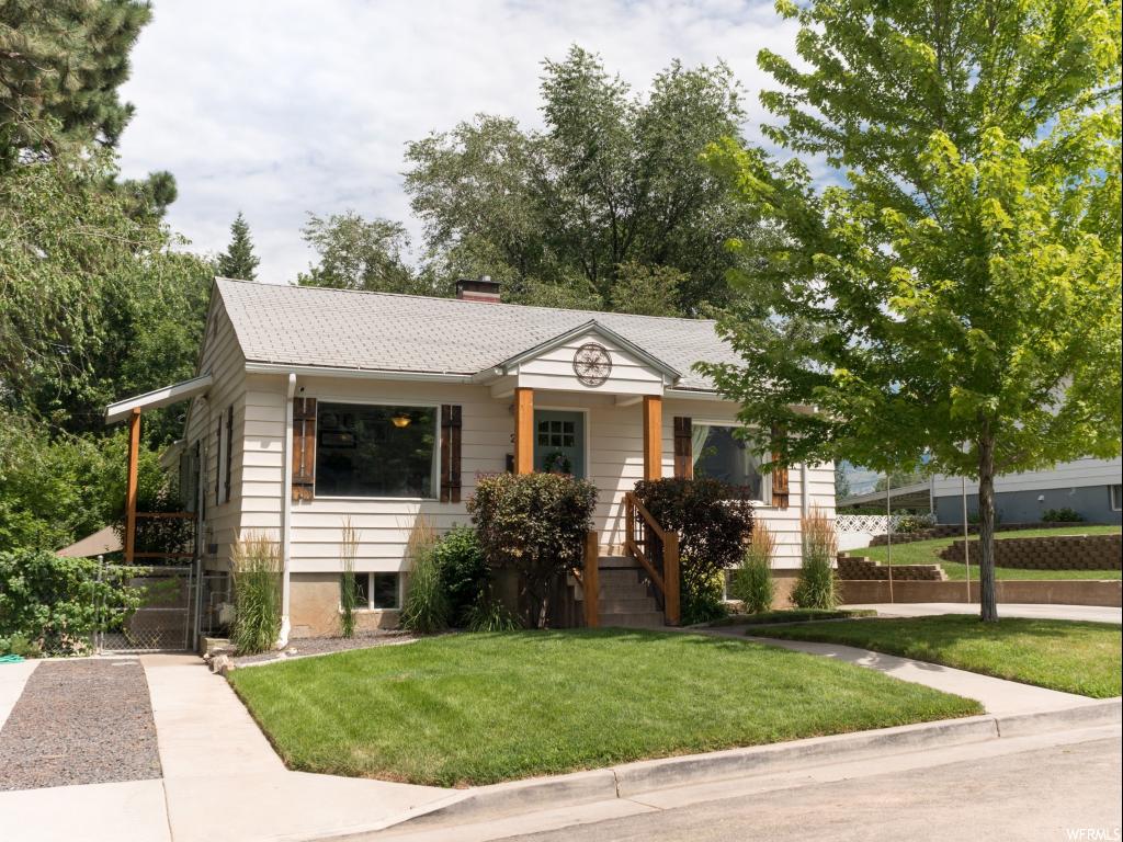 2 E Gibbs Cir, South Ogden, UT 84405