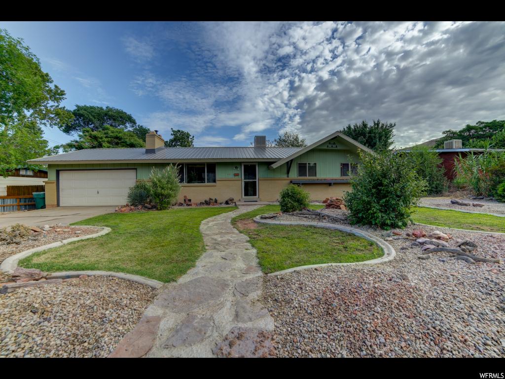 451 E Sundial Dr, Moab, UT 84532