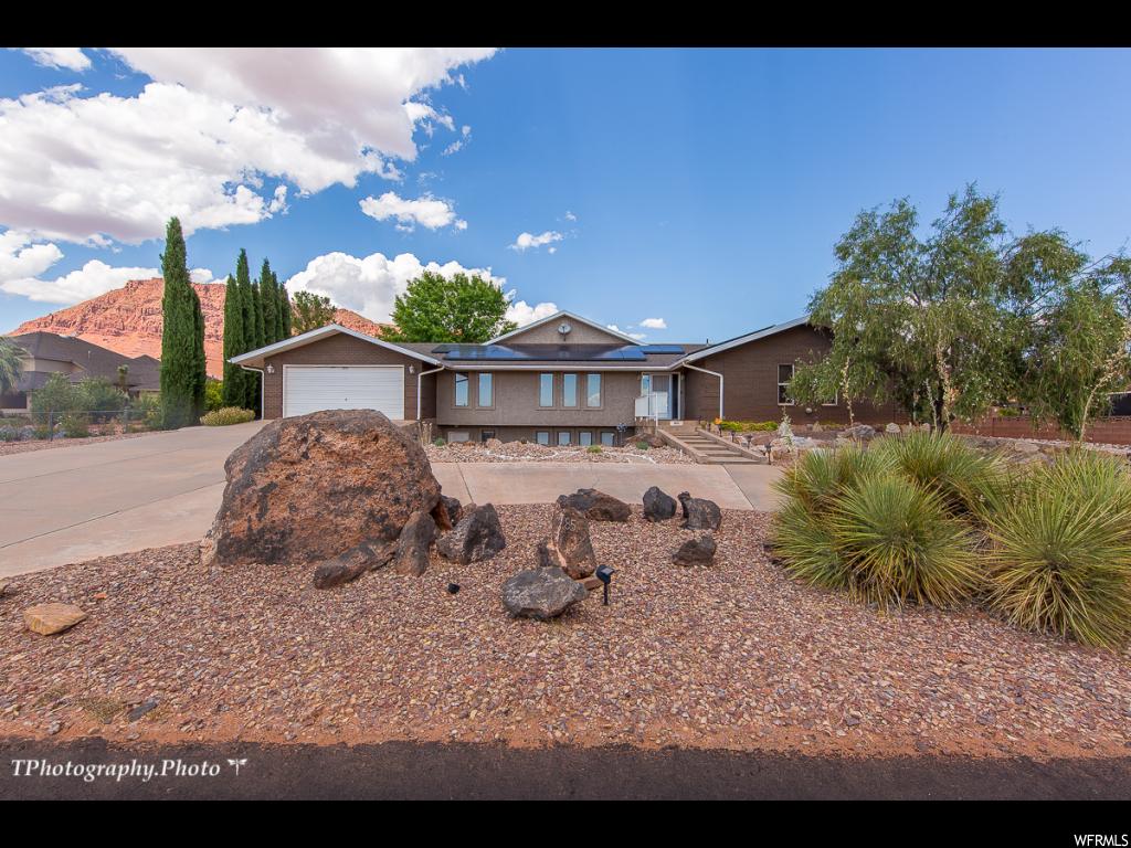 851 E Posado St, Ivins, UT 84738