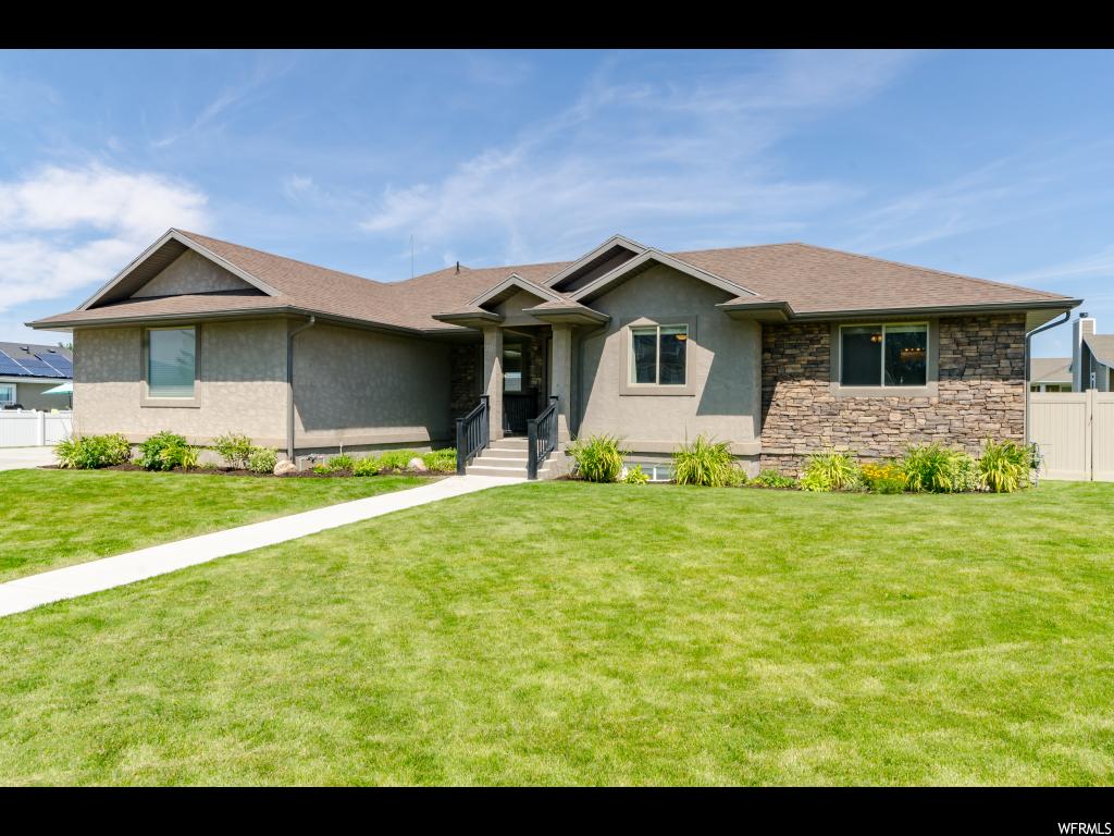 221 W 400 N, Hyde Park, UT 84318
