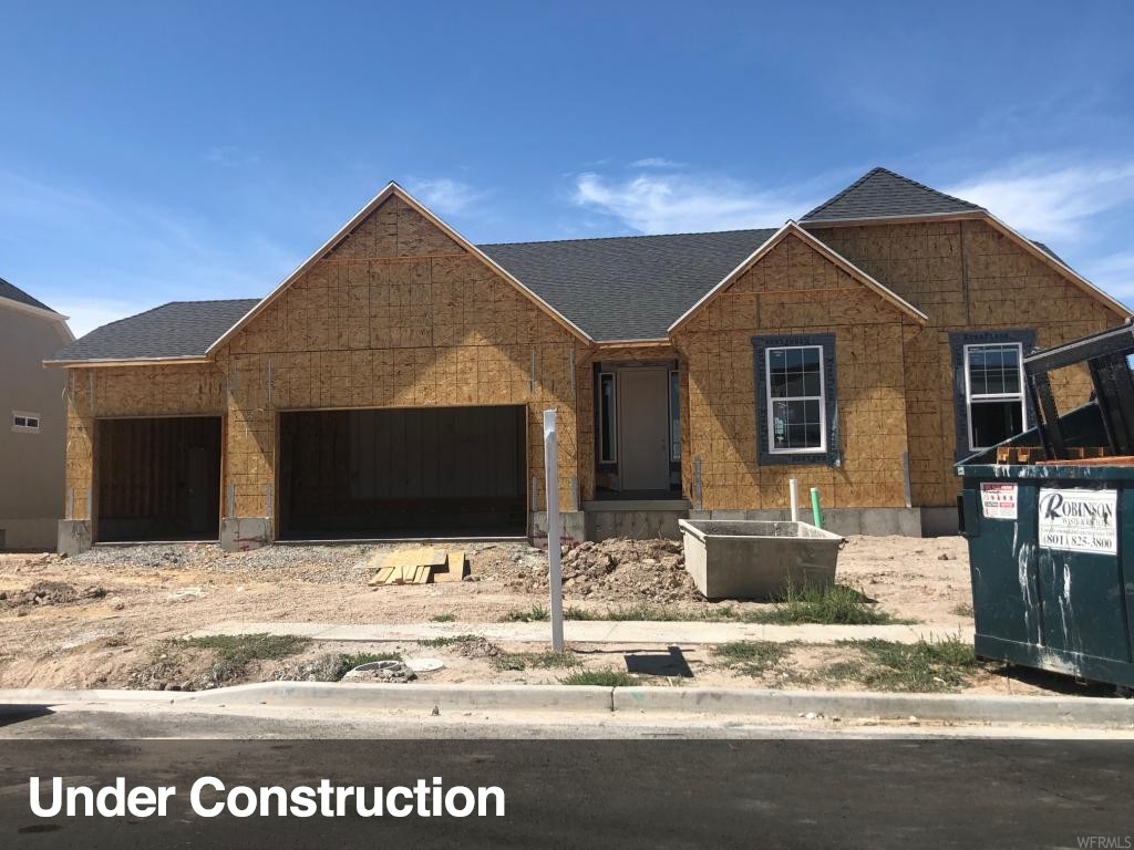 2417 N Saurus Crane Dr, Clinton, UT 84015