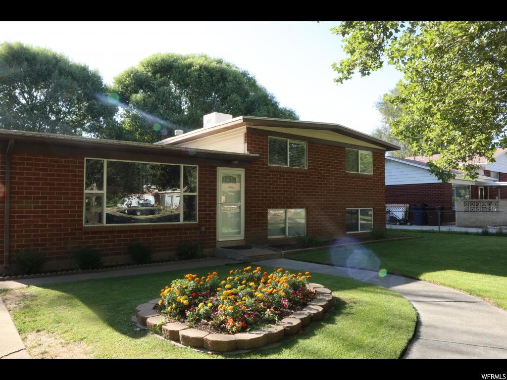 5705 S 2600 W, Roy, UT 84067