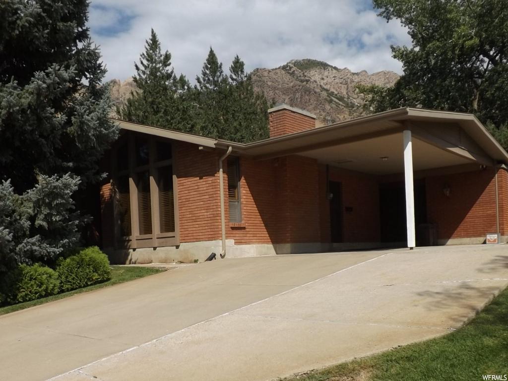 944 S Simoron Dr E, Ogden, UT 84404