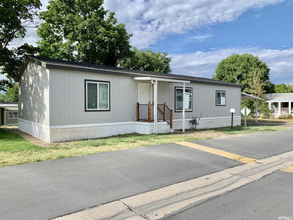 55 Sunset Dr, Layton, UT 84041