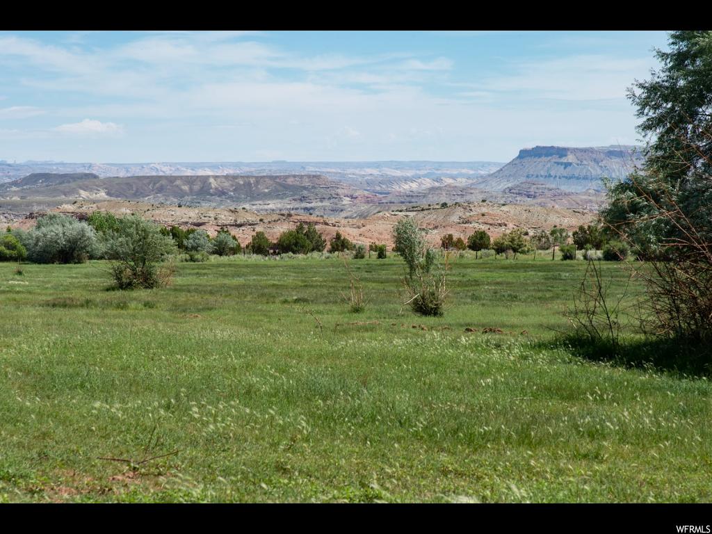3845 S Notom Bench Rd E, Torrey, UT 84775