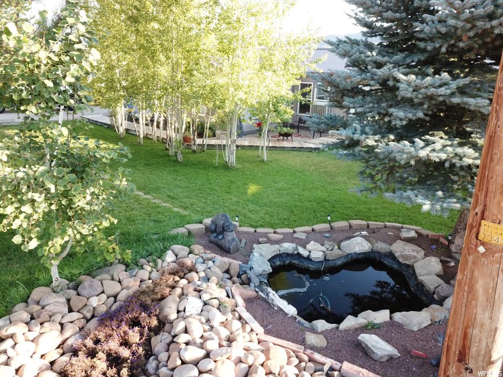 1321 N E Henefer Rd, Henefer, UT 84033