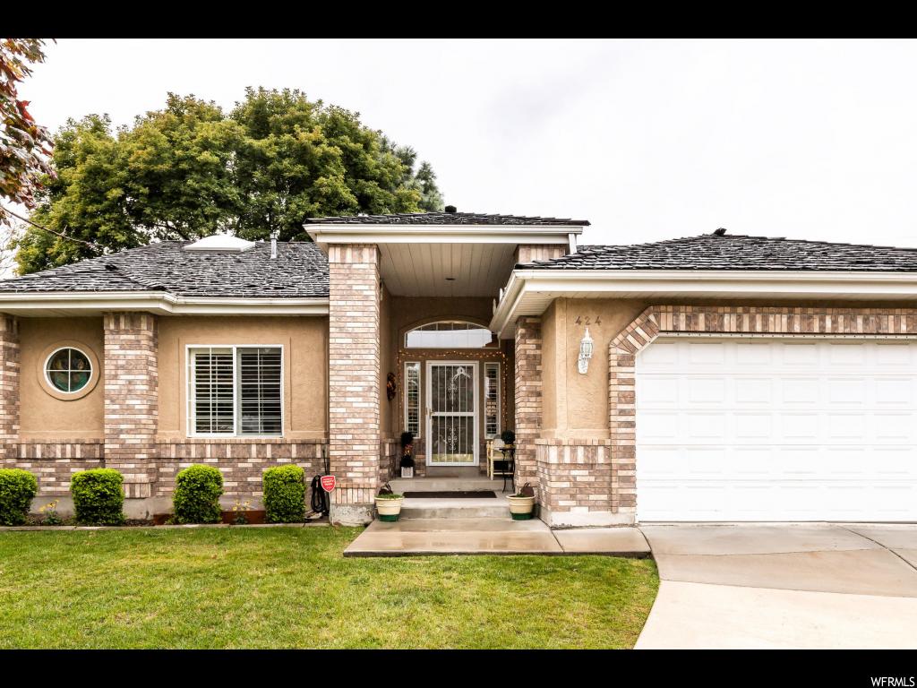 424 E Crown Pointe Dr, Murray, UT 84107