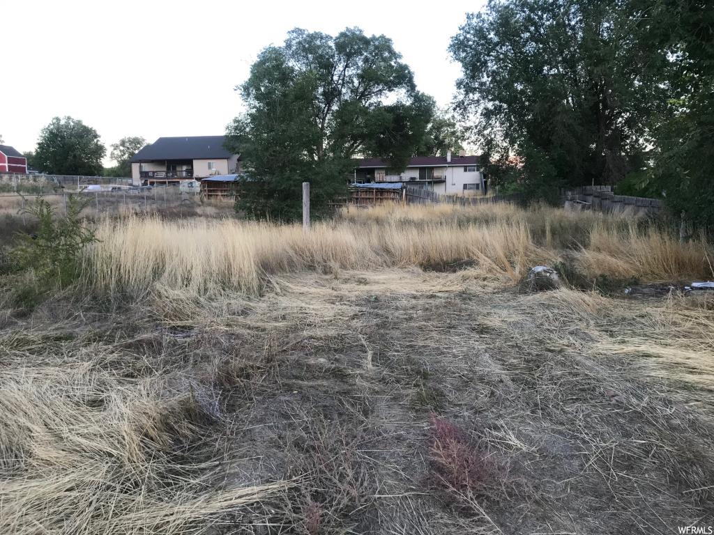 130 100 E N Moroni, Utah Great building lot in the heart of Moroni. Address in approximate, an actual address would be assigned at the time of building. Utilities are nearby. Buyer and buyer's agent to verify all information.