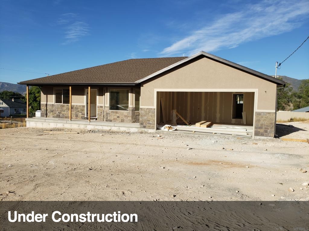 431 300 W N Moroni, Utah Beautiful newly constructed home. It has a large deck (12x14 ft) with beautiful views. Home is in a great area with other new homes around. Basement will be 100 % finished. Taxes have not been assessed because of new construction. More pictures coming soon.