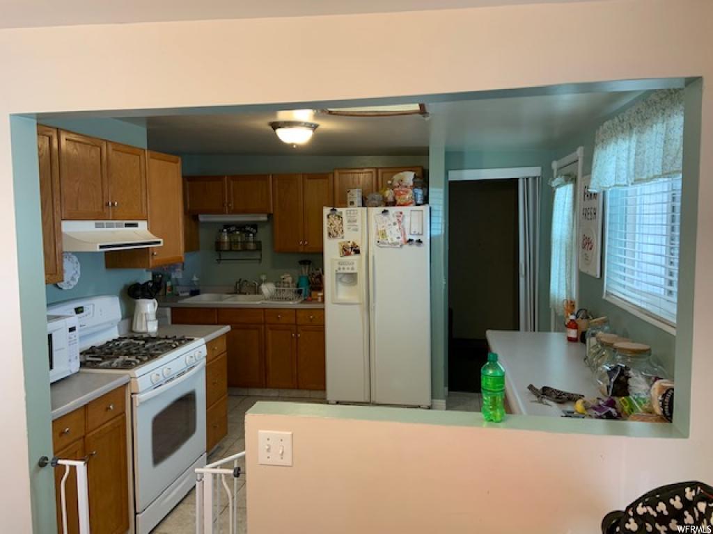 829 E Hibiscus Ave, Sandy, UT 84094