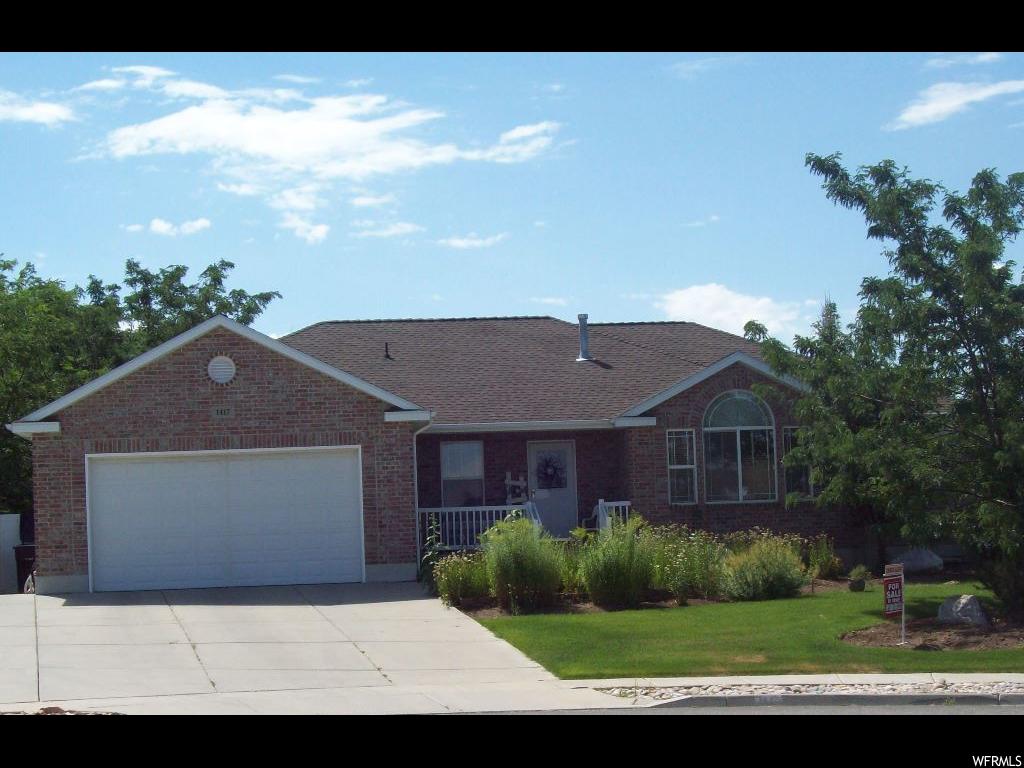1417 W 1360 N, Clinton, UT 84015
