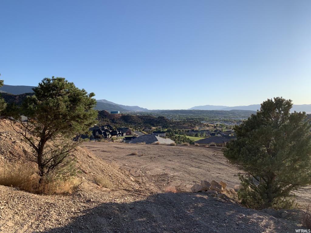 667 E Cedar View Dr, Cedar City, UT 84721