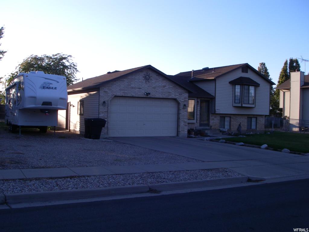 1681 N 1400 W, Clinton, UT 84015