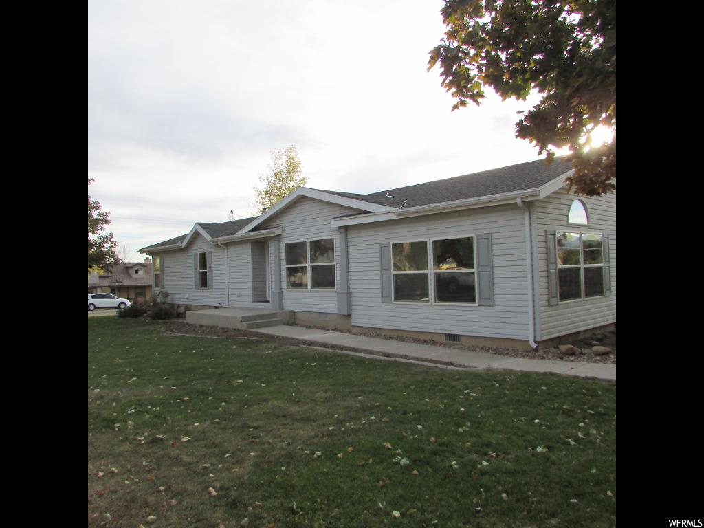60 400 E S Fairview, Utah Square footage figures are provided as a courtesy estimate only and were obtained from _County Records . Buyer is advised to obtain an independent measurement.