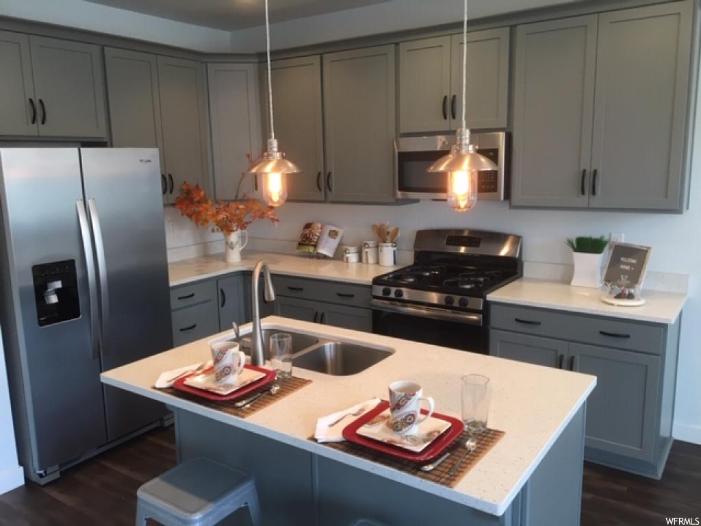 1463 E Primrose Ln, Layton, UT 84040
