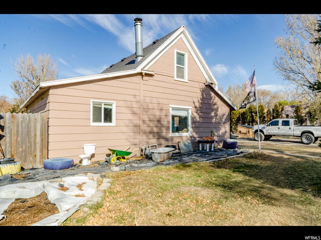 61 W Main, Trenton, UT 84338
