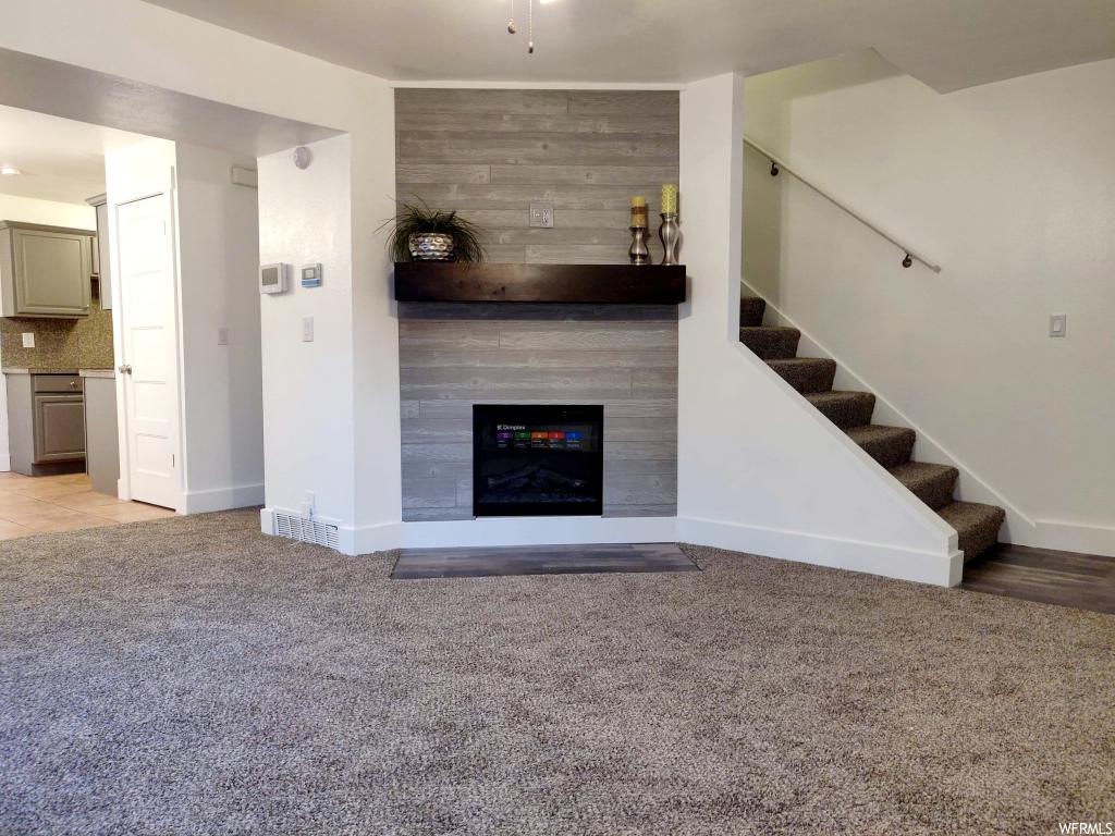 542 E Cobblestone Ln, Midvale, UT 84047