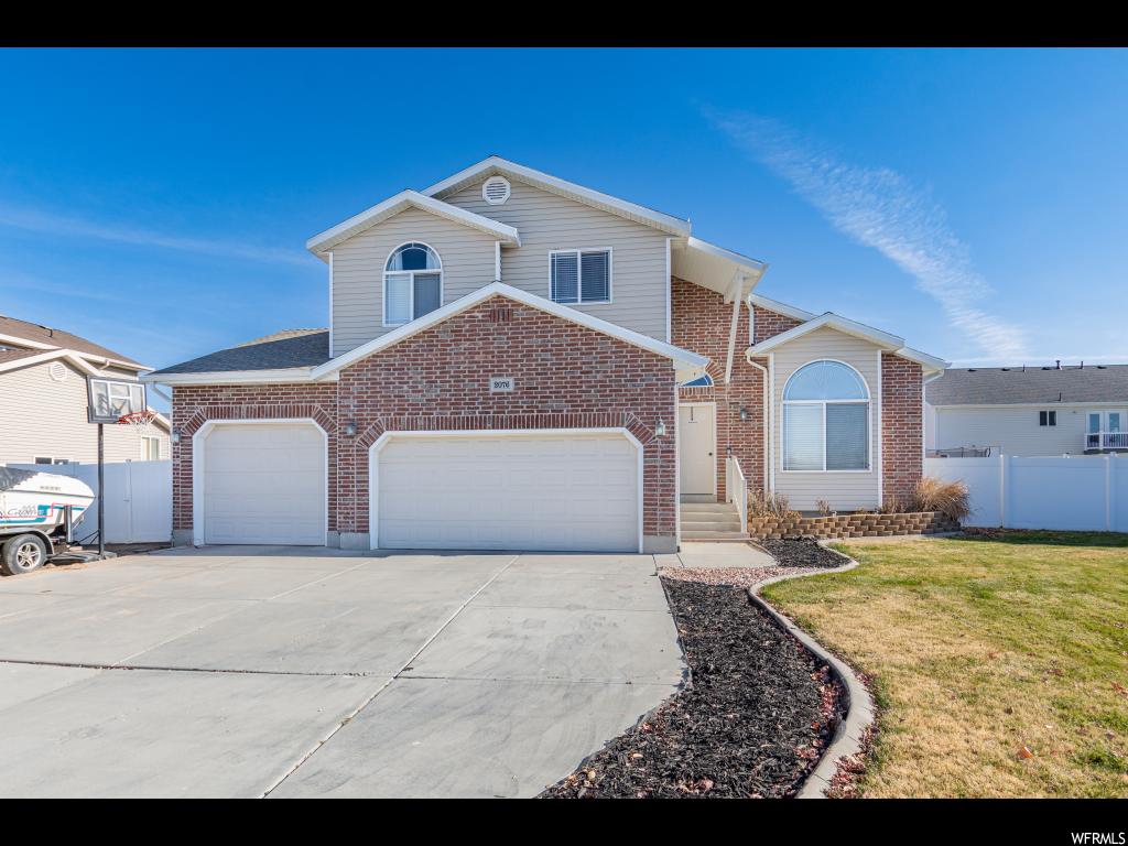 2076 N 1500 W, Clinton, UT 84015