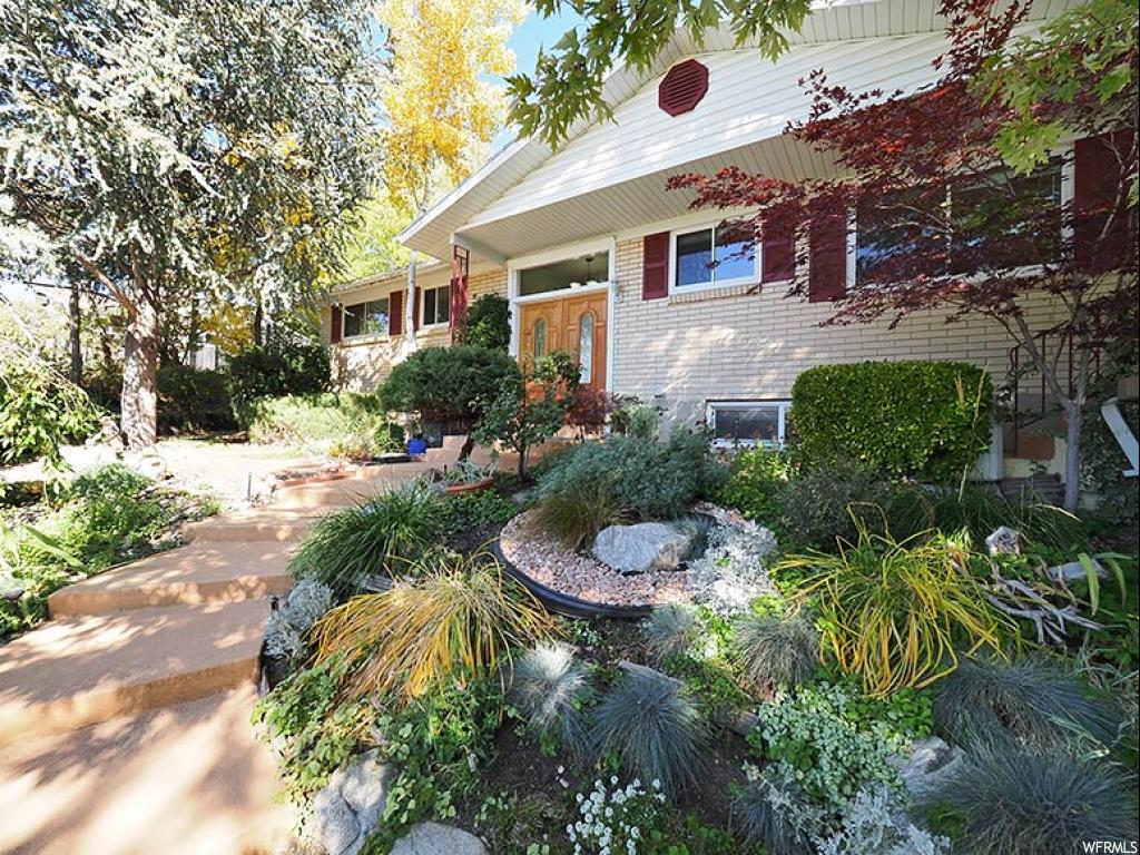 2525 E Chalet Rd, Sandy, UT 84093