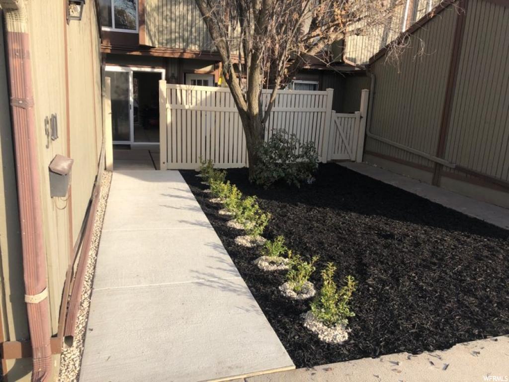 5401 S Willow Ln E, Murray, UT 84107