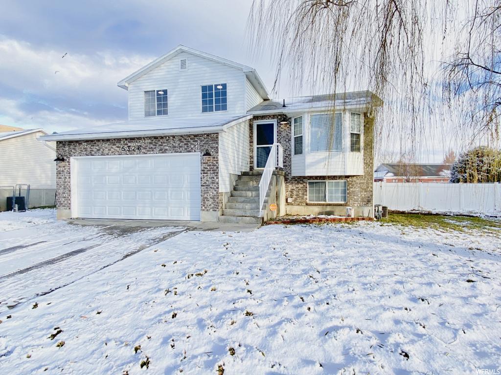 5326 S Vista Dr, Roy, UT 84067