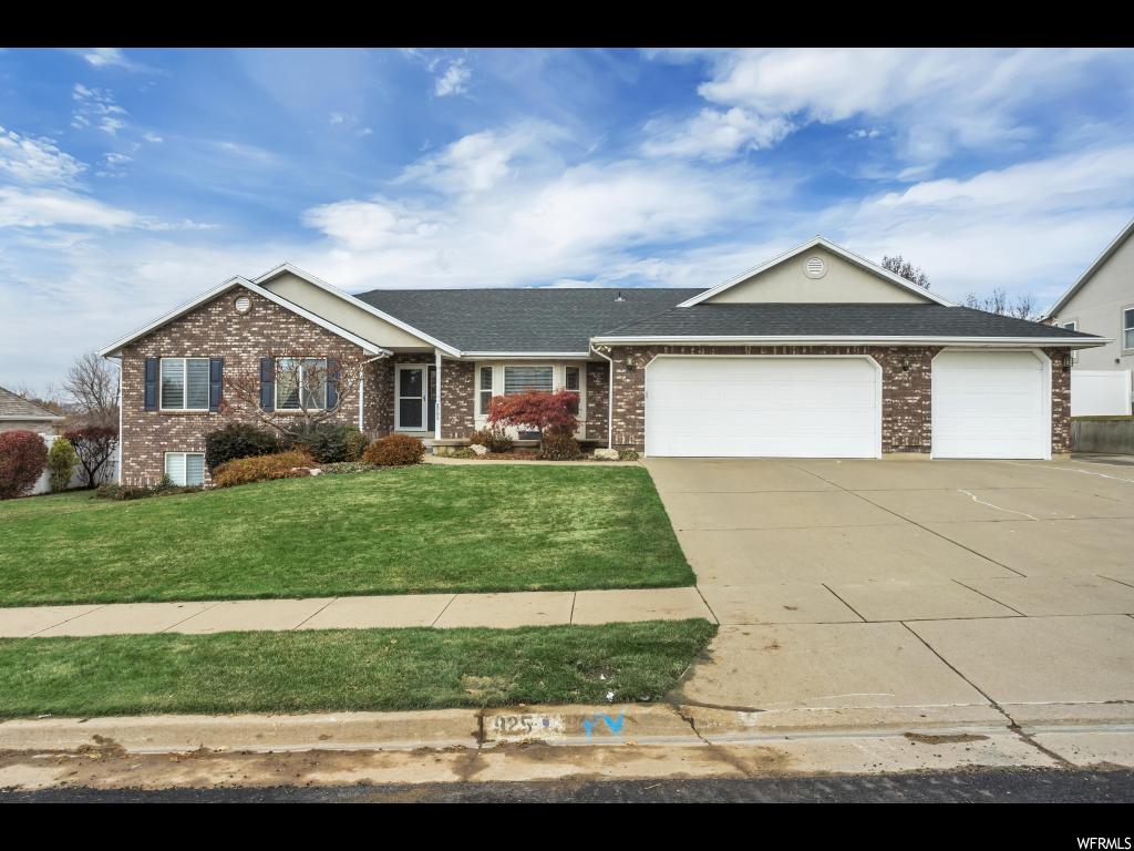 925 E Old Farm Rd N, Fruit Heights, UT 84037