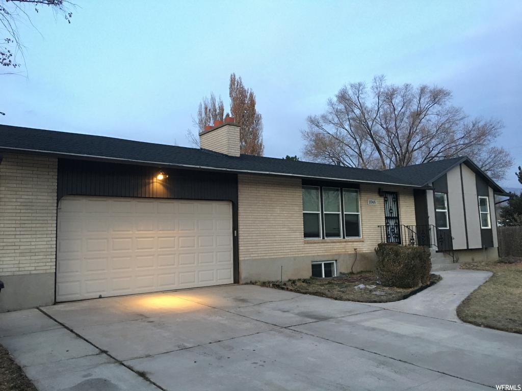 1046 W 1300 N, Clinton, UT 84015