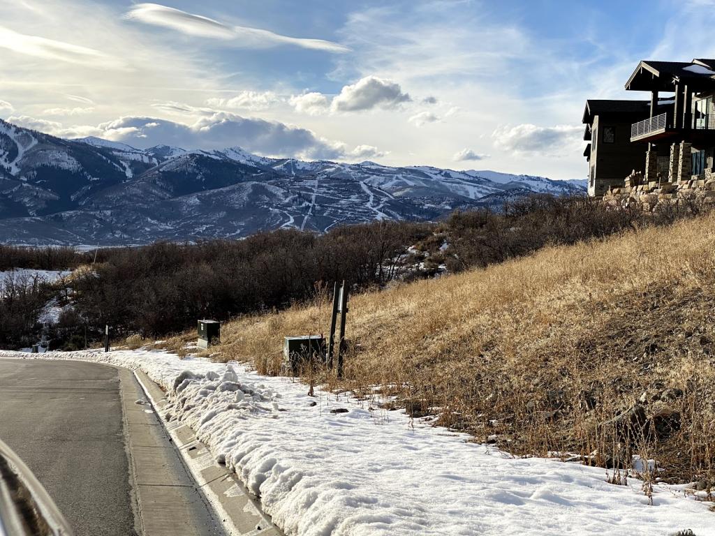 11383 N Soaring Hawk Ln, Hideout, UT 84036