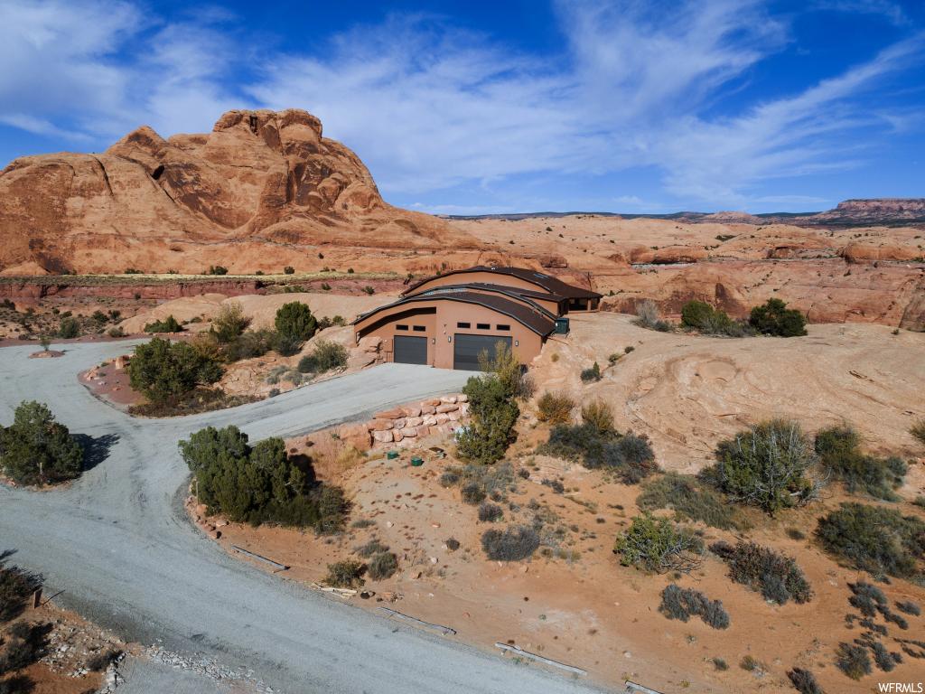 2045 S NAVAJO HTS, MOAB, UT 84532 Anasazi Realty