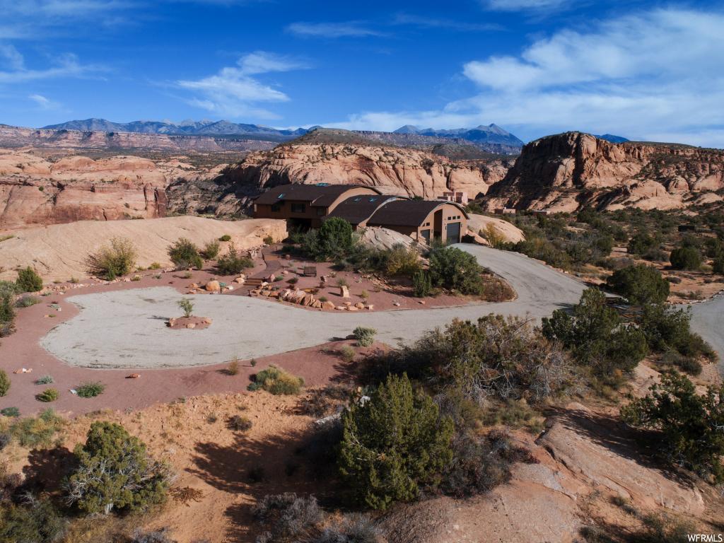 2045 S NAVAJO HTS, MOAB, UT 84532 | Anasazi Realty