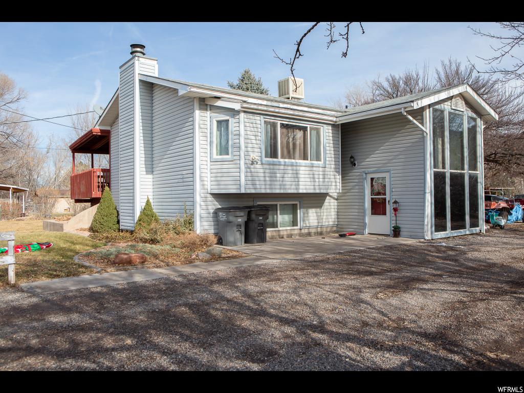 271 S 100 W, Monroe, UT 84754