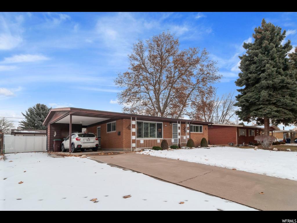 6064 S 2125 W, Roy, UT 84067