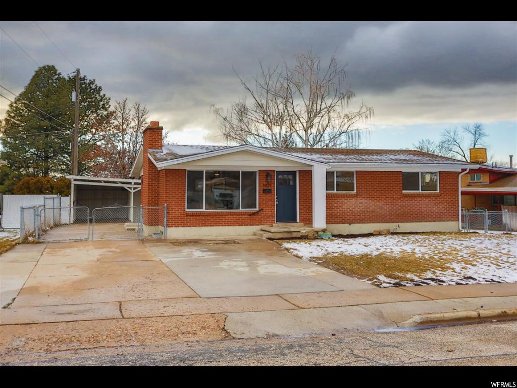 5821 S 2050 W, Roy, UT 84067