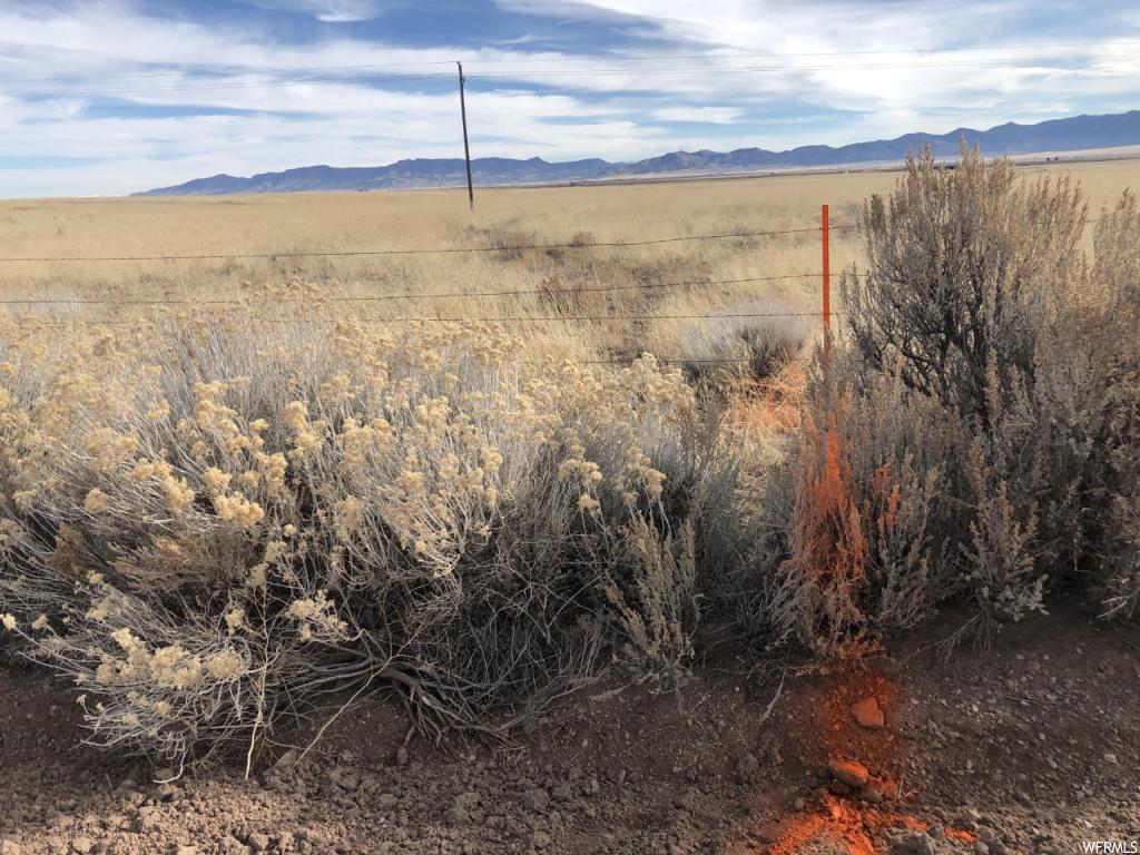 2 Center St #2, Enterprise, UT 84725