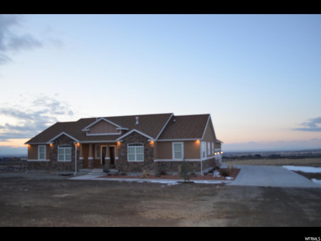 1277 E Green Meadows Ct, Erda, UT 84074