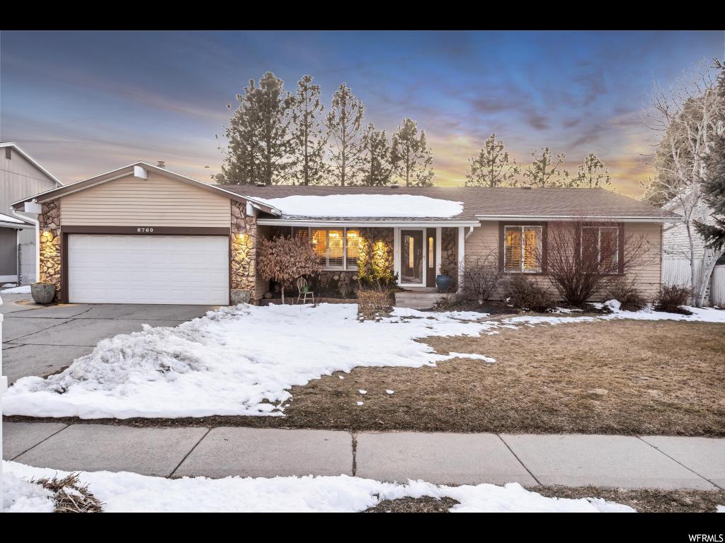 8760 S Ida Ln E, Sandy, UT 84093