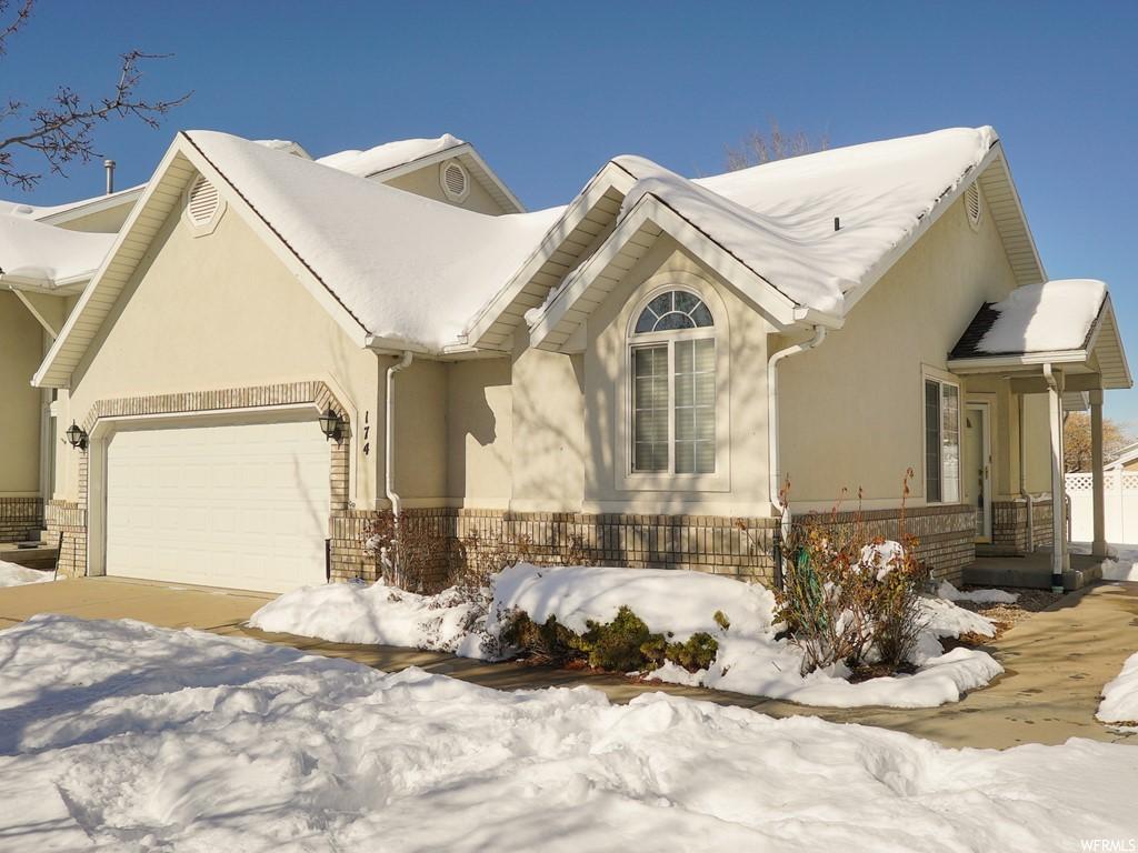 174 Park Shadows Cir, Bountiful, UT 84010