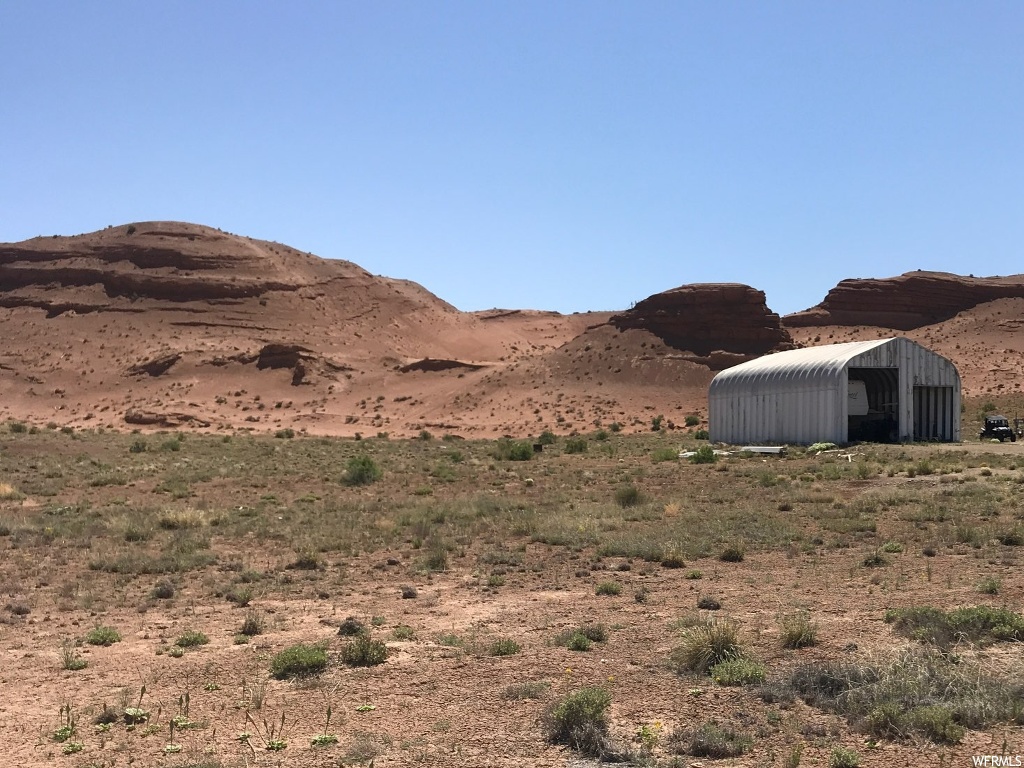553 S 100 E, Hanksville, UT 84734