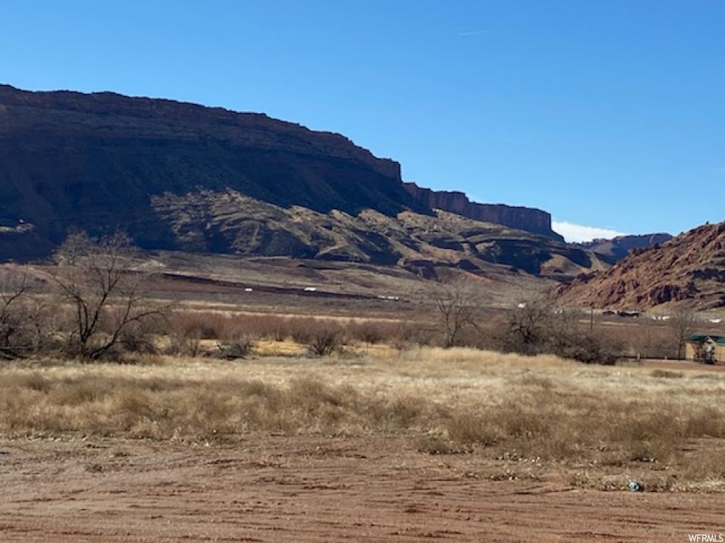 1653 N Riverview Dr, Moab, UT 84532