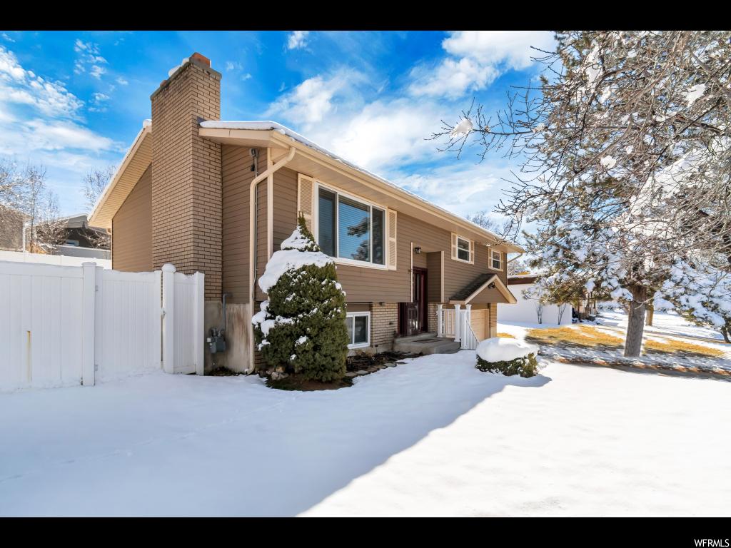 9569 S Flint Dr E, Sandy, UT 84094