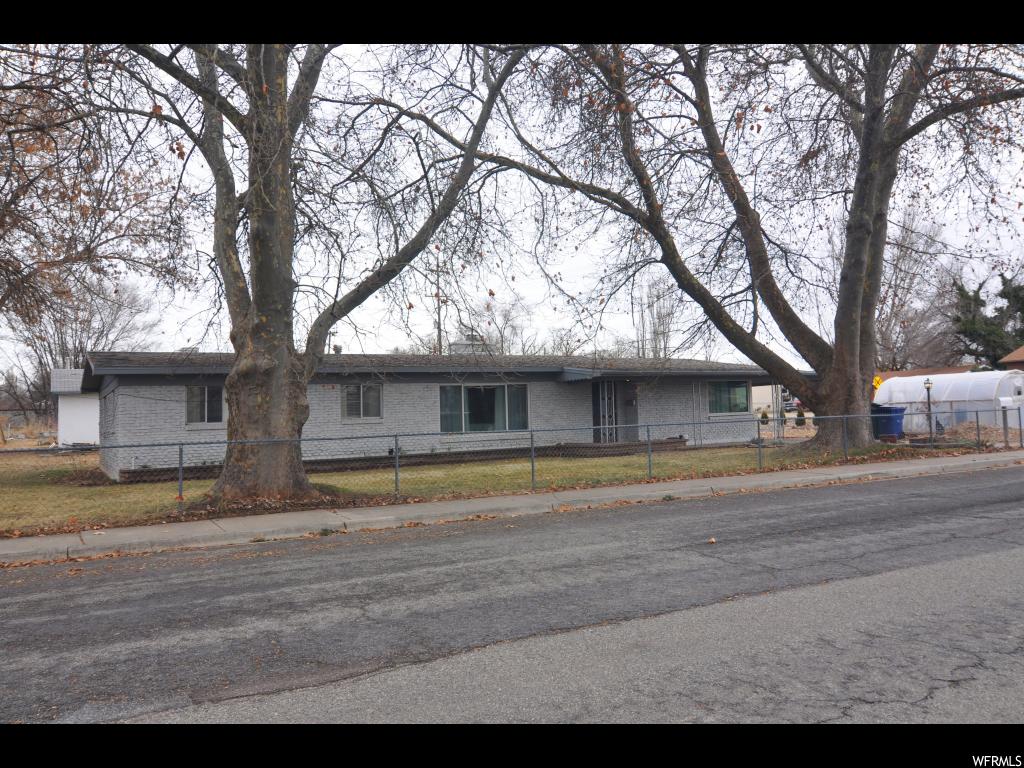 2470 W 6000 S, Roy, UT 84067