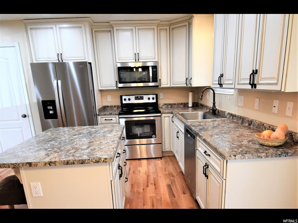 11905 S 1000 E, Sandy, UT 84094