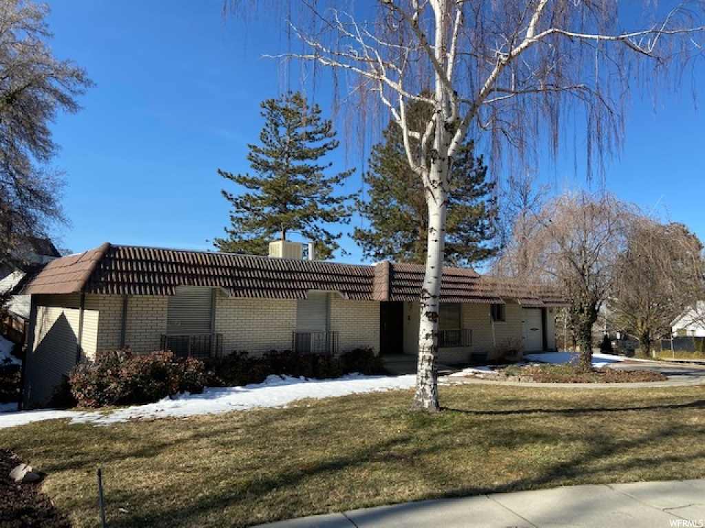2804 E Wander Cir, Holladay, UT 84117