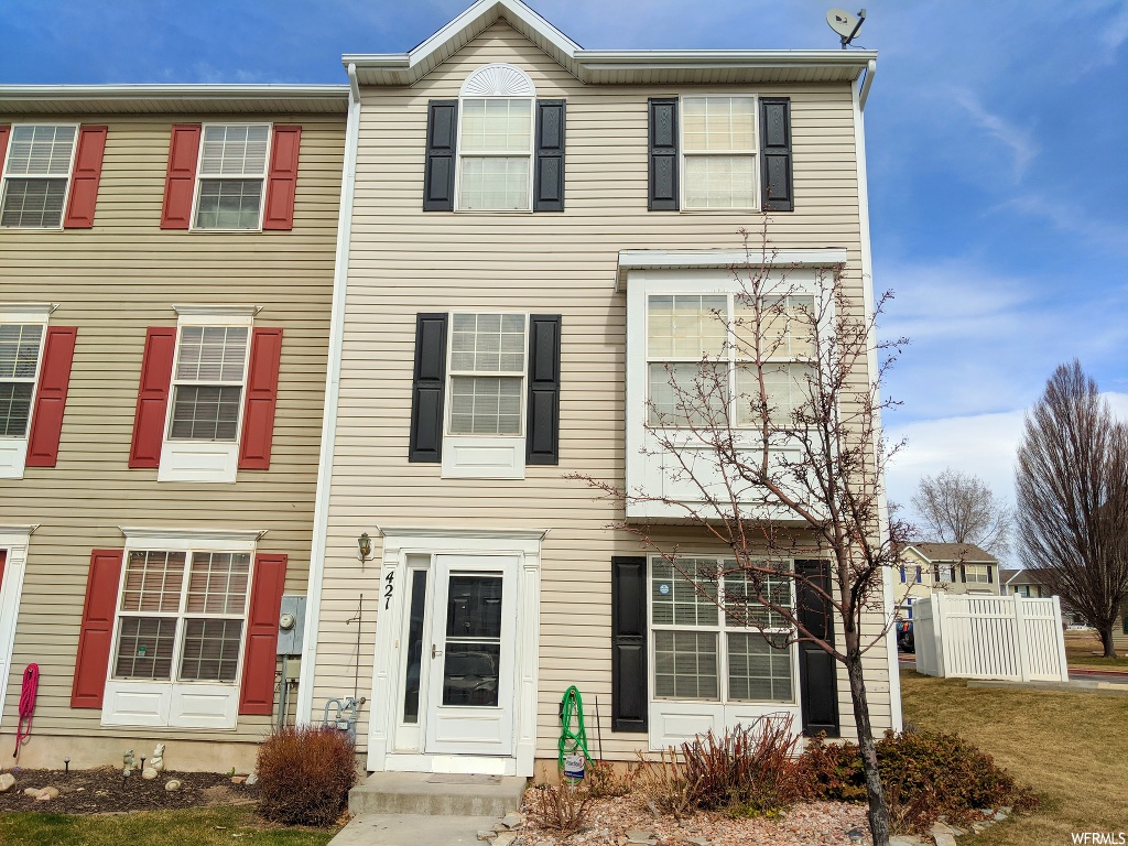 421 E 525 S, Clearfield, UT 84015