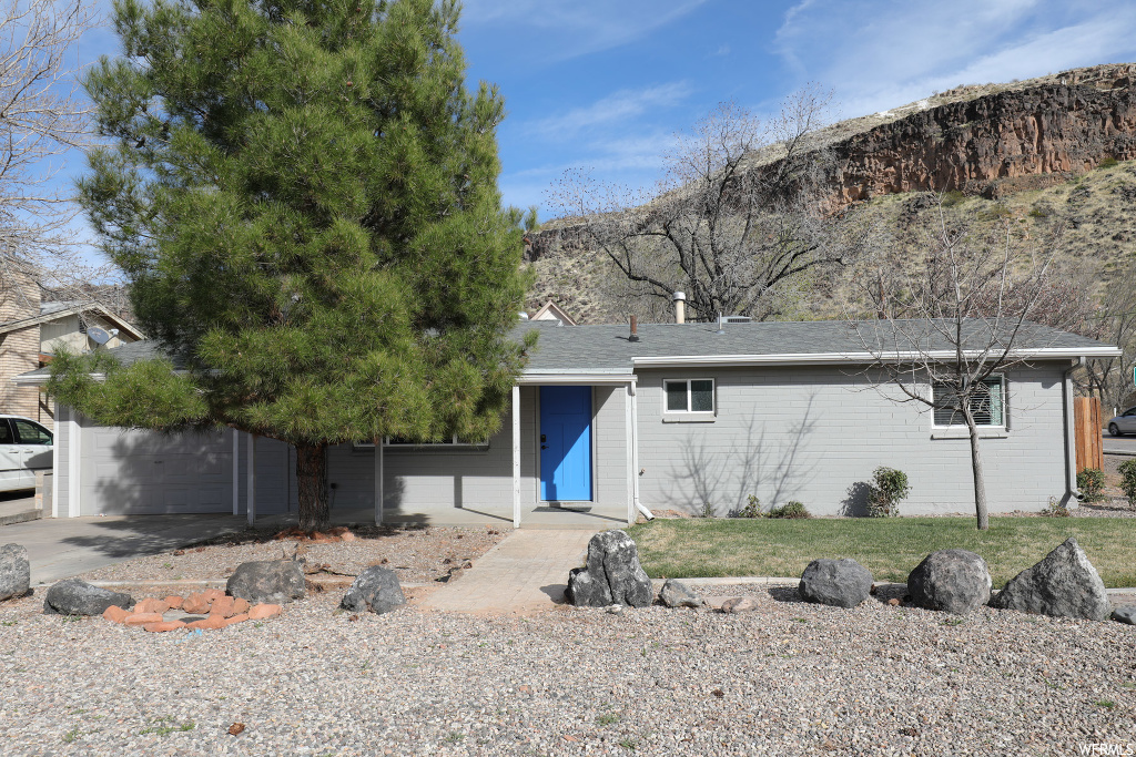 95 S 100 E, Hurricane, UT 84737